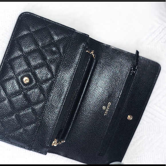 🚫SOLD🚫 CHANEL Wallet On Chain Caviar Black Gold - Picture 4 of 8